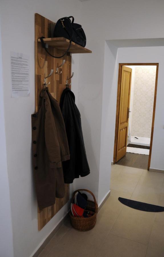 Black Gate - 2 Bedroom Apartment In The Heart Of Old Town With Free Private Secured Parking ブラショフ エクステリア 写真